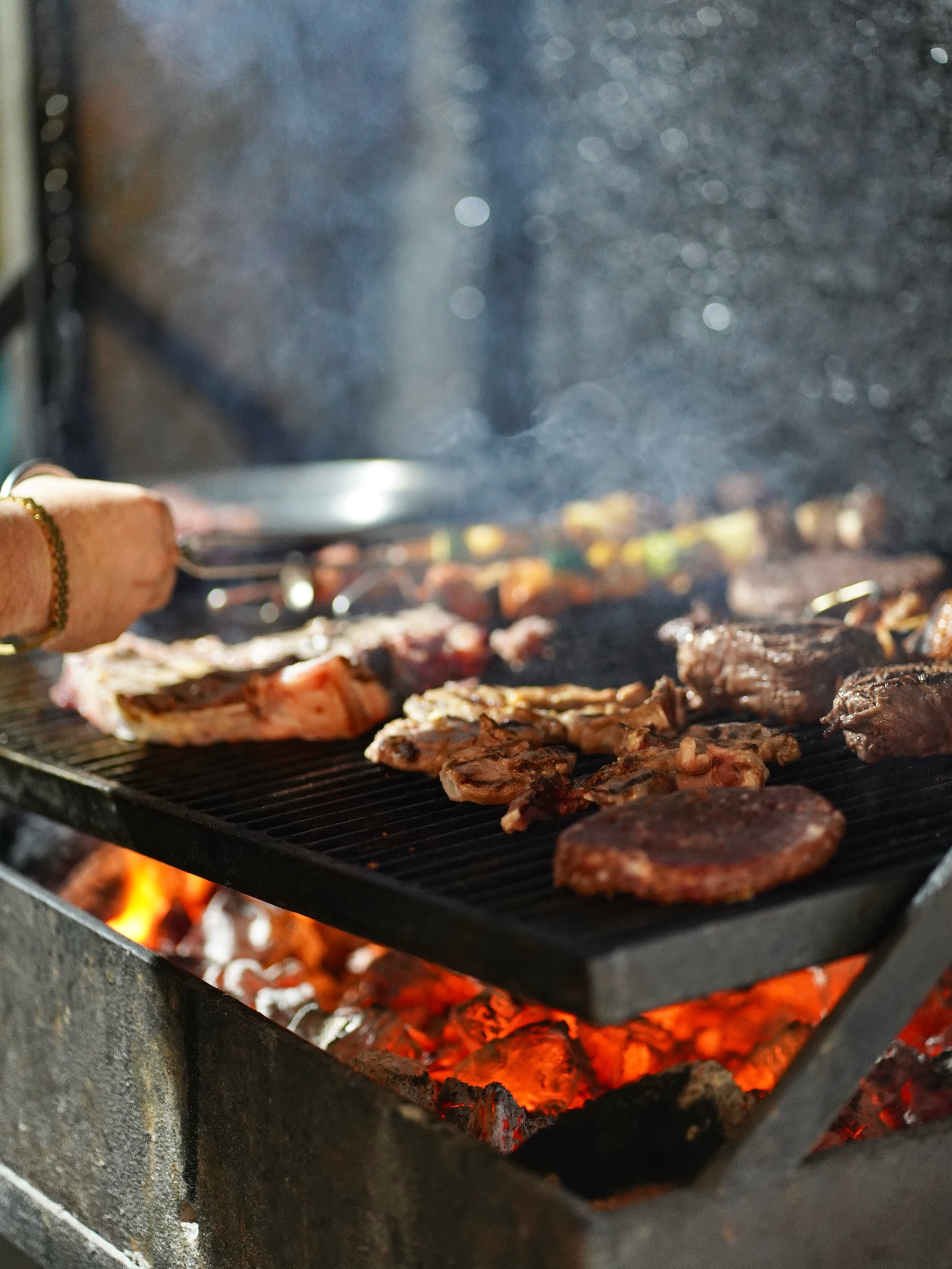 Esto también eclipsa 😜😋🥓🥩

📞 RESERVAS: 971 56 72 70⁣⁣⁣⁣⁣⁣⁣⁣⁣⁣ 📍 Carretera Son Servera - Capdepera Km.2