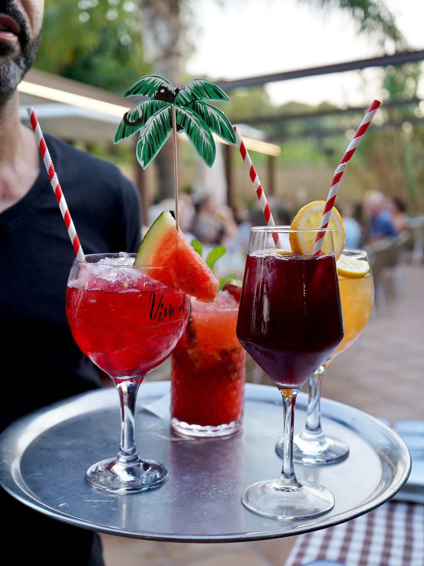 Porque a veces solo necesitas una copa, buena compañía y el lugar perfecto.

En Binicanella, cada rincón invita a desconectar, brindar y saborear el momento. ✨

Nuestra terraza, tu plan.🌿🍽️

Reserva tu mesa y ven a disfrutar como más te guste: 971 56 72 70⁣⁣⁣⁣⁣⁣⁣⁣⁣⁣
📍Carretera Son Servera - Capdepera Km.2 ⁣

··

Denn manchmal braucht man einfach nur einen Drink, gute Gesellschaft und den perfekten Ort.

In Binicanella lädt jeder Winkel dazu ein, abzuschalten, anzustoßen und den Moment zu genießen. ✨

Unsere Terrasse, Ihr Plan.🌿🍽️

Reservieren Sie Ihren Tisch und kommen Sie vorbei, um ganz nach Ihrem Geschmack zu genießen: 971 56 72 70⁣⁣⁣⁣⁣⁣⁣⁣⁣⁣
📍Carretera Son Servera - Capdepera Km.2 ⁣